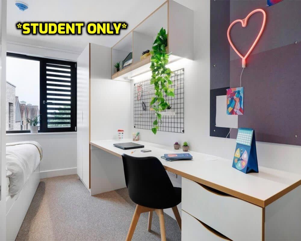 Student Only Zeni Ensuite Rooms, Colchester Ngoại thất bức ảnh