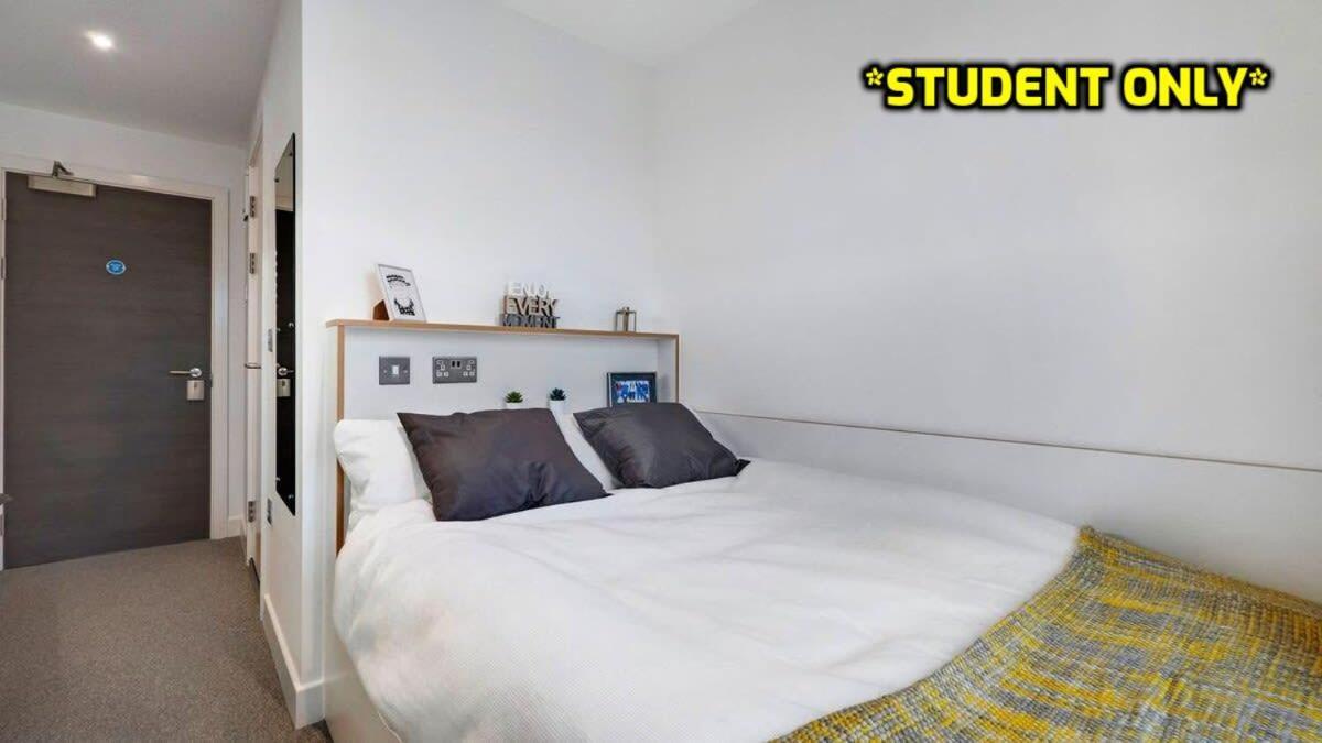 Student Only Zeni Ensuite Rooms, Colchester Ngoại thất bức ảnh