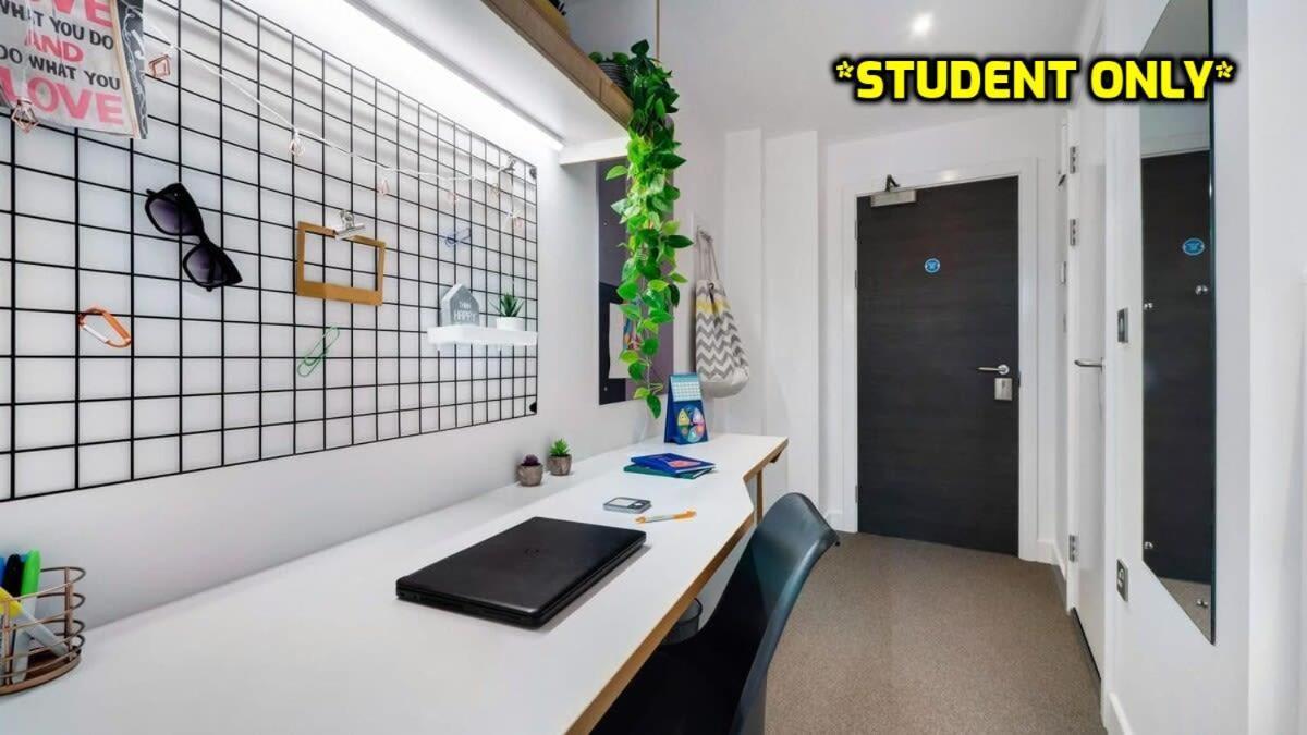 Student Only Zeni Ensuite Rooms, Colchester Ngoại thất bức ảnh